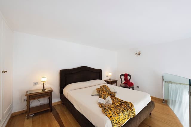 Deluxe Suite, Mezzanine