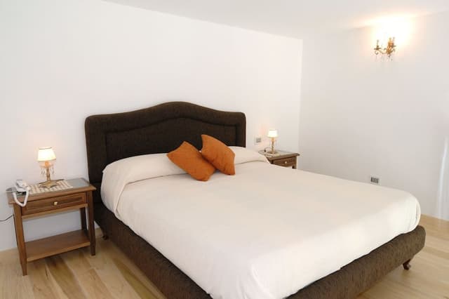 Deluxe Suite, Mezzanine