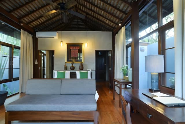 Pool Suite