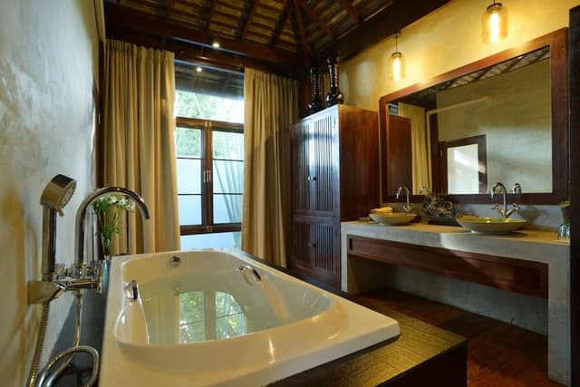 Pool Suite