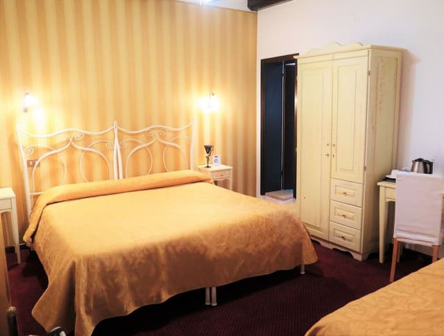 Classic Triple Room