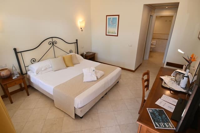 Comfort Triple Room
