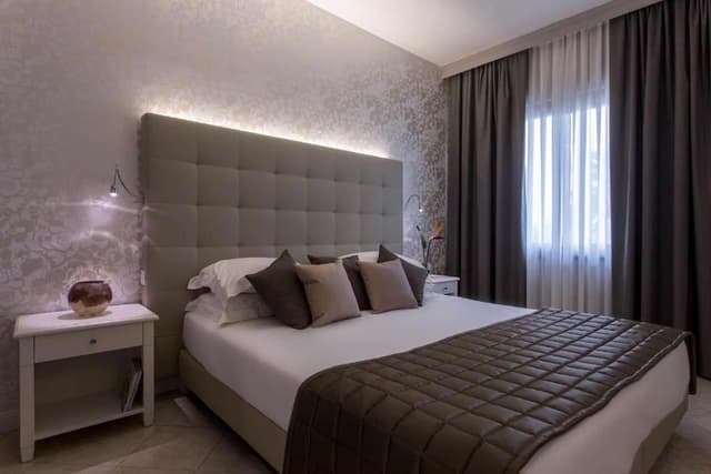 Triple Room (Prestige)