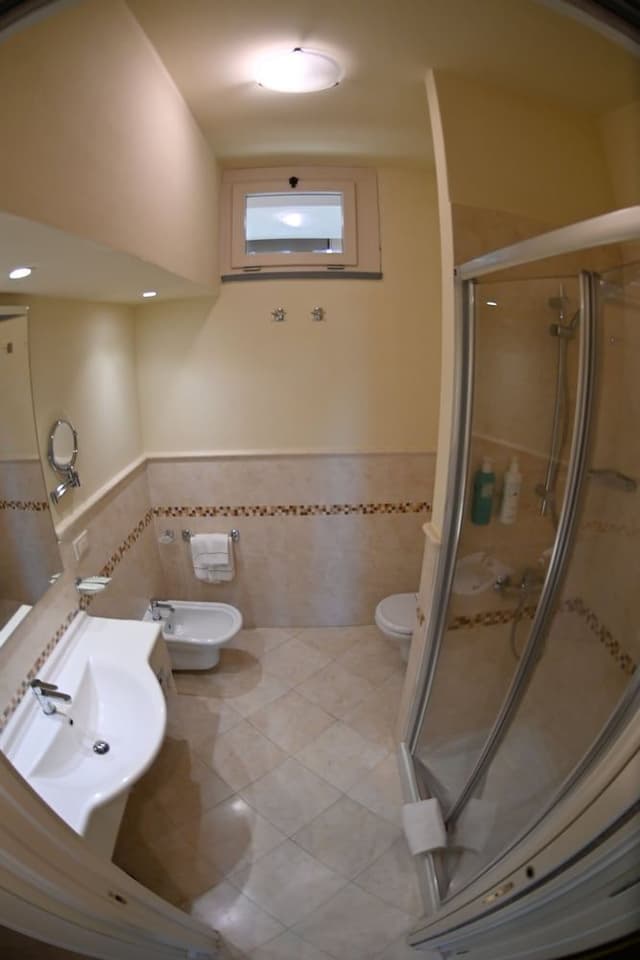 Triple Room (Prestige)