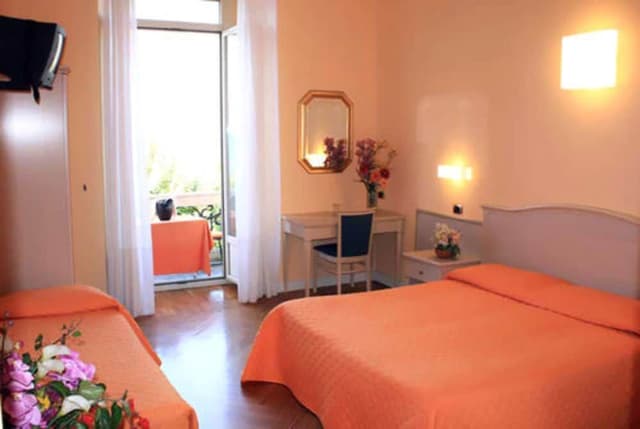 Triple Room, Lake View