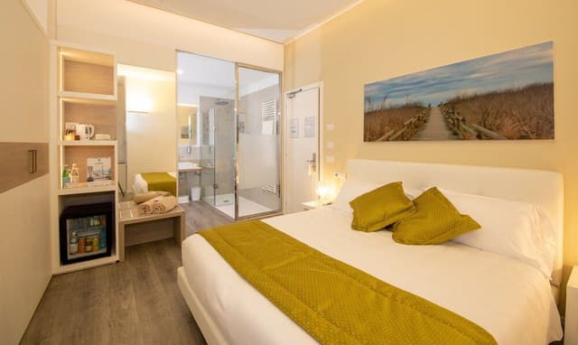 Comfort Double Room (Beach access included)