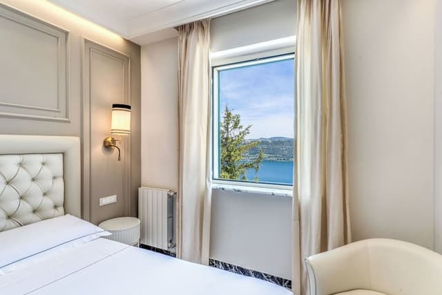 Superior Room, 1 Bedroom, Lake View, Lakeside
