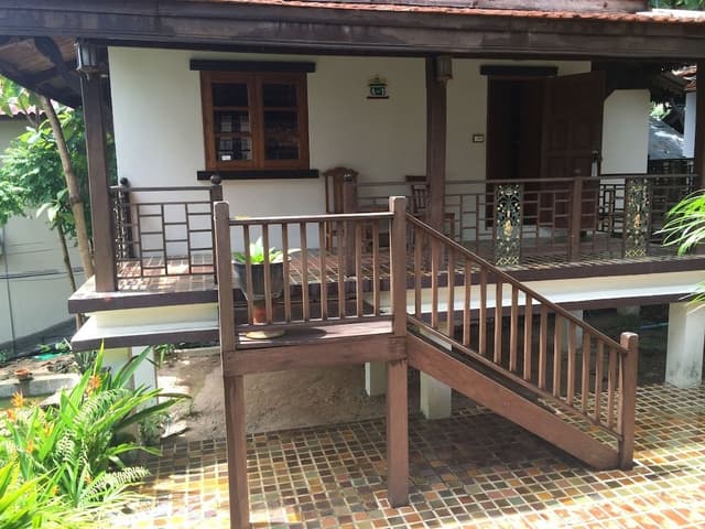 Deluxe Bungalow
