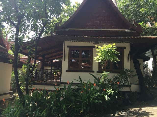 Deluxe Bungalow