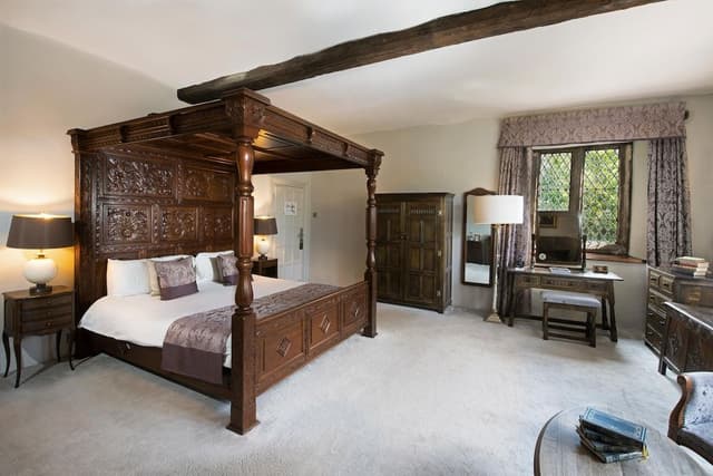 Room ( Four Poster)