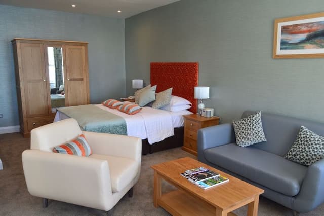 Family Room, Sea View