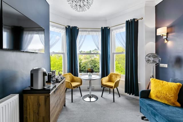Executive Suite, Ensuite (The Torre Suite)