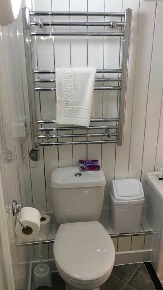 Double Room, Ensuite (First Floor Compact Double)