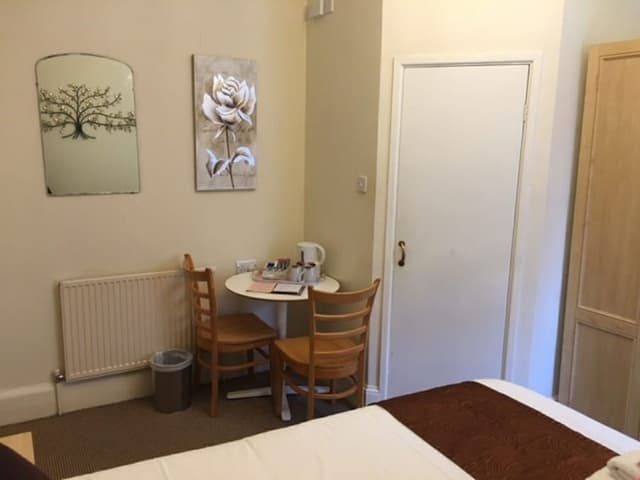 Standard Double Room, Ensuite