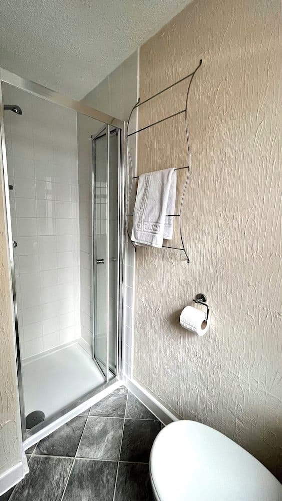 Single Room, Ensuite (Large Single)