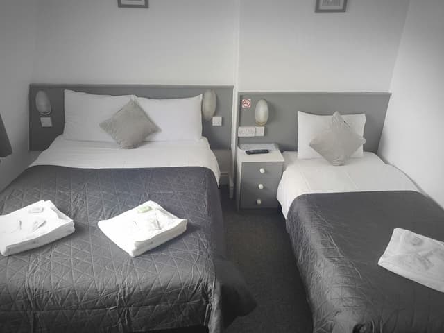 Triple Room