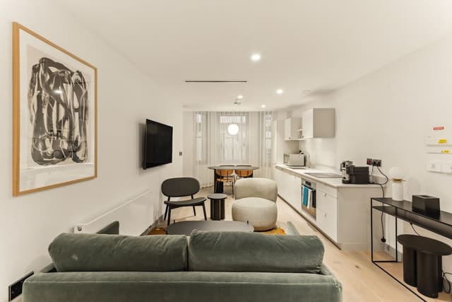 The Executive Three Bedroom Suite