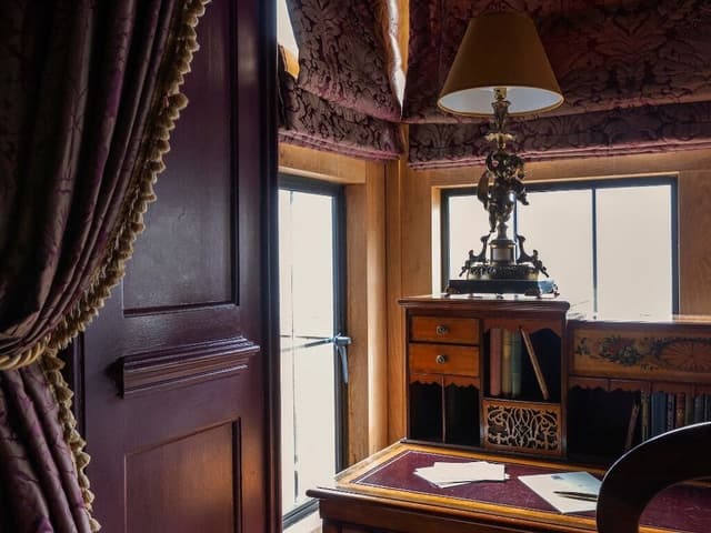 Junior Suite, 1 King Bed