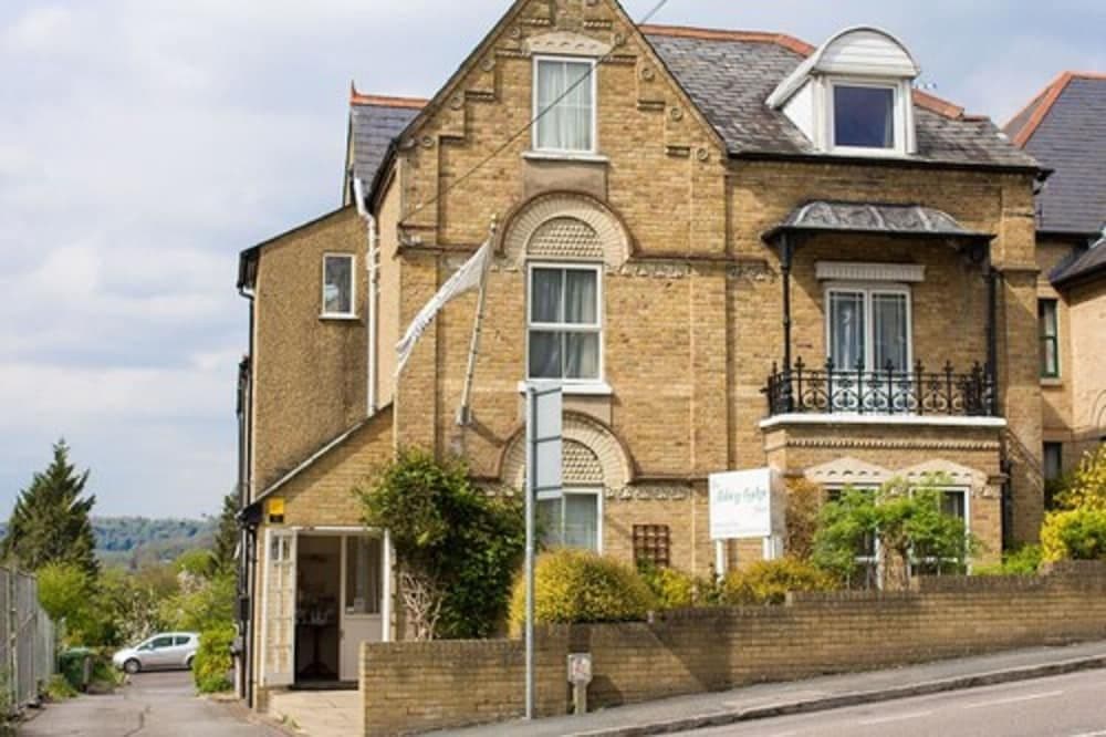 Abbey Lodge Hotel