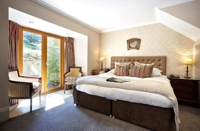 Superior King Room