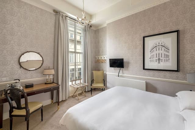 Classic Double Room