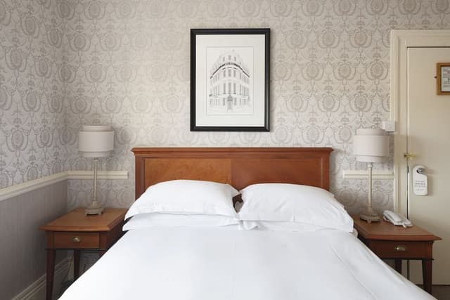 Classic Double Room