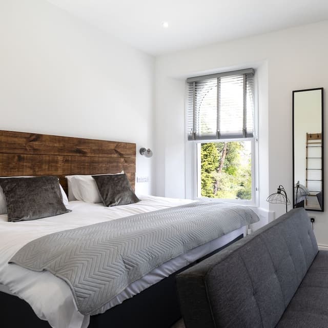 Room, Garden View (Room 5)
