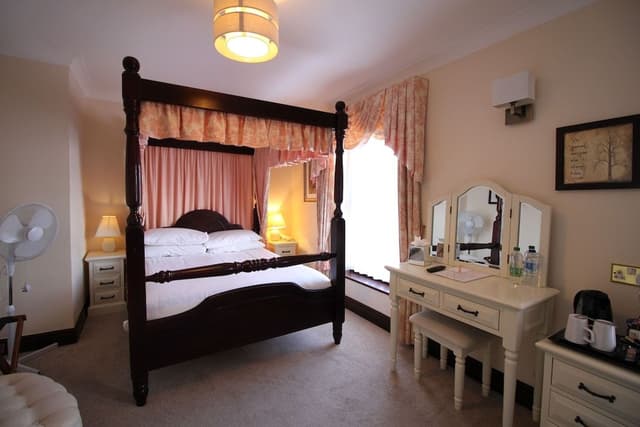Superior Double Room, Ensuite (Four Poster )