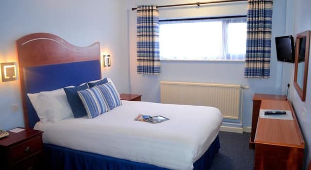Classic Single Room (Small )