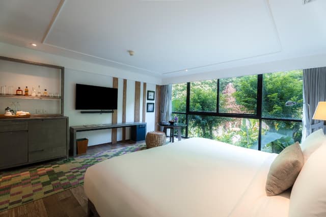 Mountain View Room
