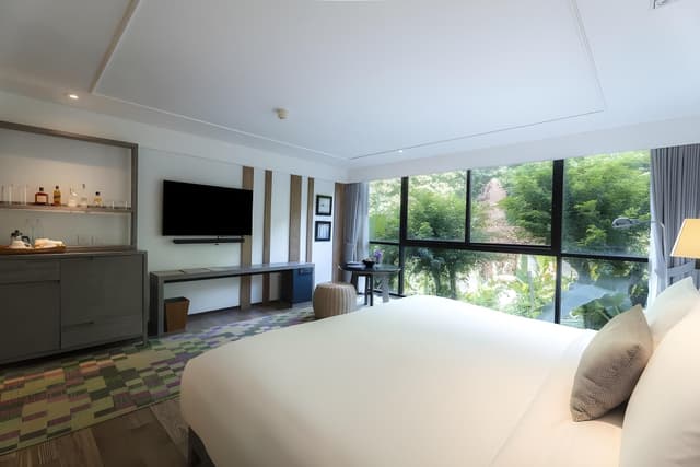 Mountain View Room