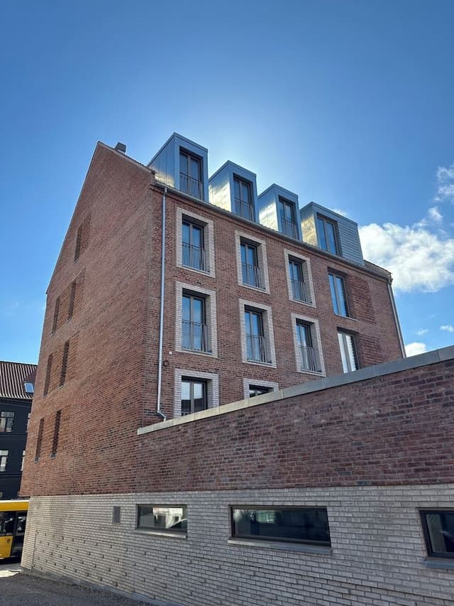 One Bedroom Duplex Apartment for 6