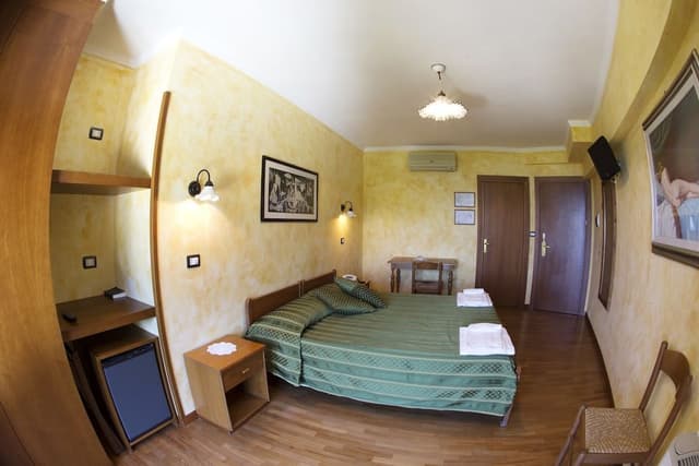 Standard Sea View Room