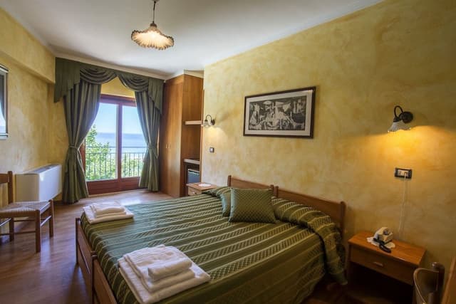 Standard Sea View Room