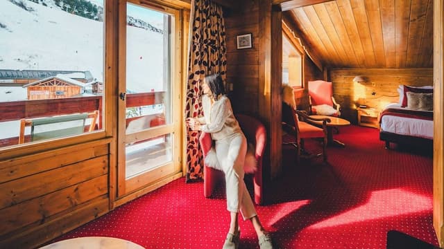 Suite, Fireplace