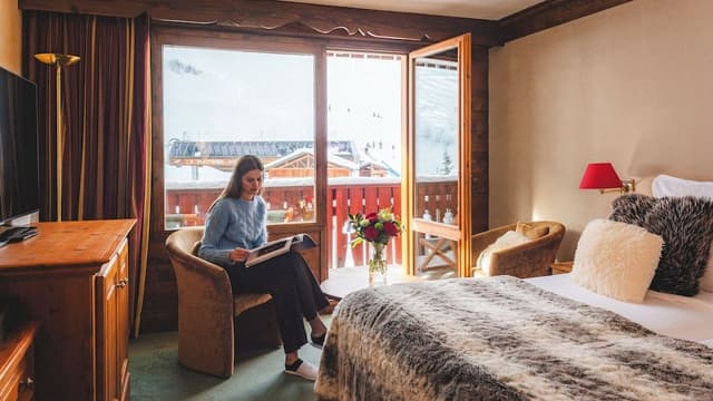 Classic Double or Twin Room, Slope side