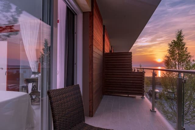 Superior Triple Room, Lake View