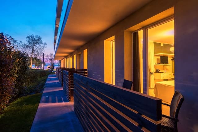 Superior Triple Room, Lake View