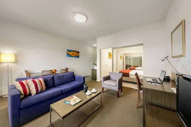 One Bedroom Apartment