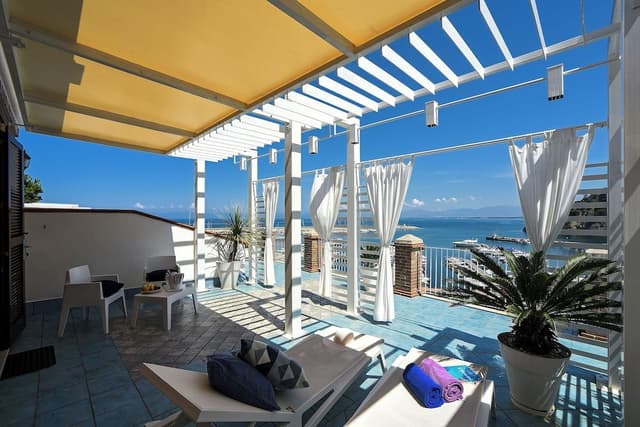 Deluxe Suite, Sea View