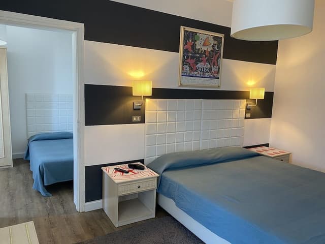 Deluxe Triple Room, 2 Bedrooms, Sea View