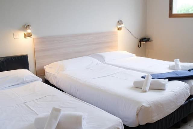 Economy Triple Room