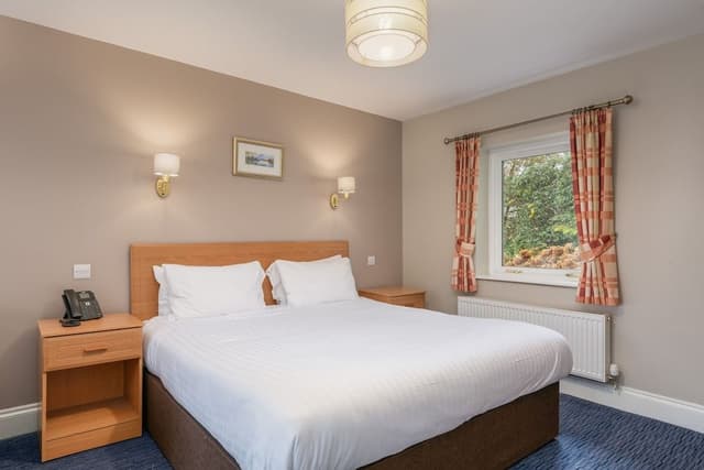 Superior Double Room, Roll-in Shower, Annex Building