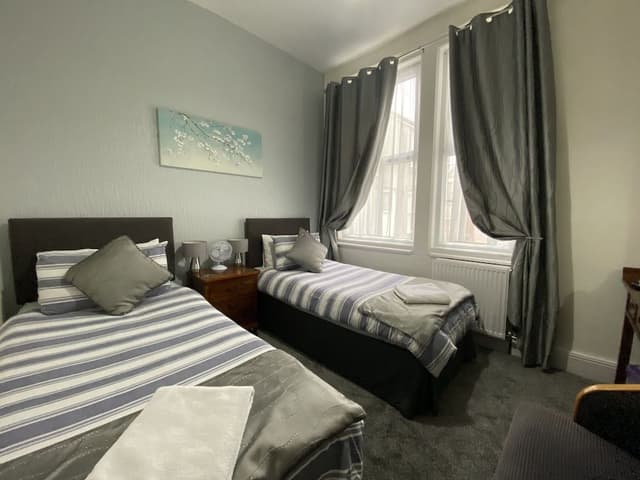 Twin Room, Ensuite