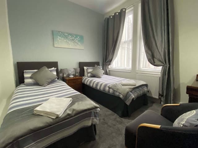 Twin Room, Ensuite