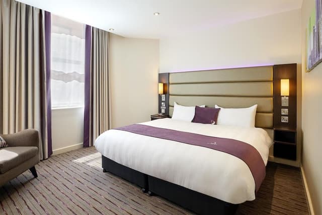 Standard Double Room, Accessible Bathtub