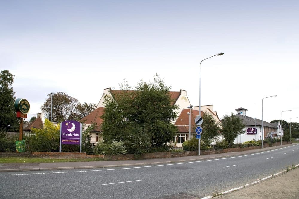 Premier Inn Basildon (Rayleigh) Premier Inn Basildon (Rayleigh)