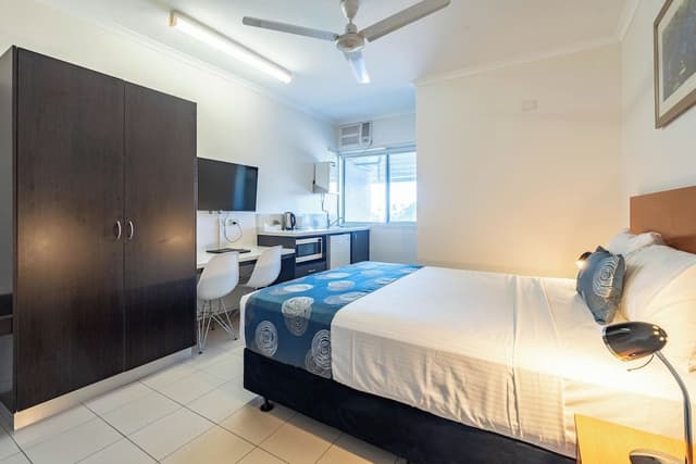 Standard Double Room, 1 Queen Bed