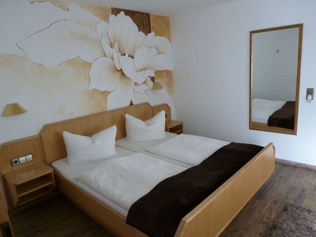 Family Room, 2 Bedrooms