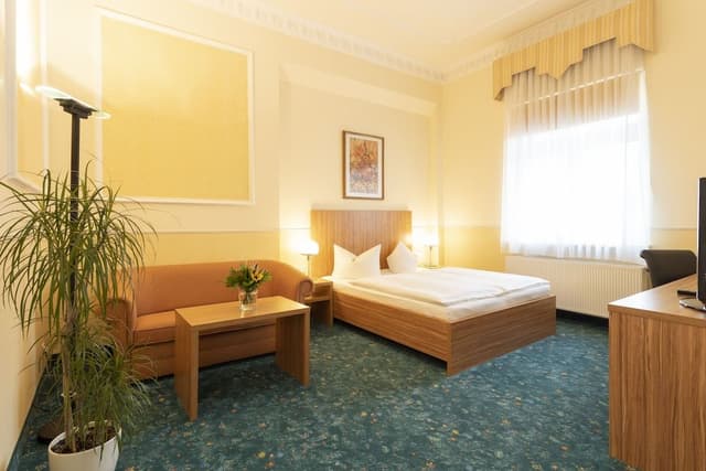 Superior Double Room, 1 Queen Bed with Sofa bed, Courtyard View, Courtyard Area